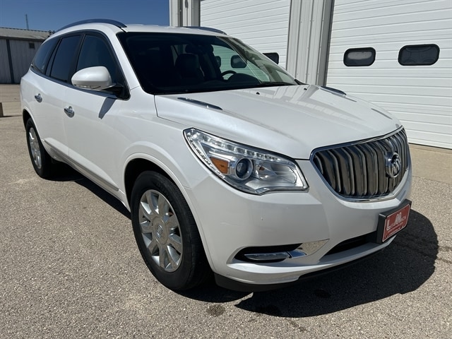 Used 2017 Buick Enclave Leather with VIN 5GAKVBKD6HJ120592 for sale in Lancaster, WI