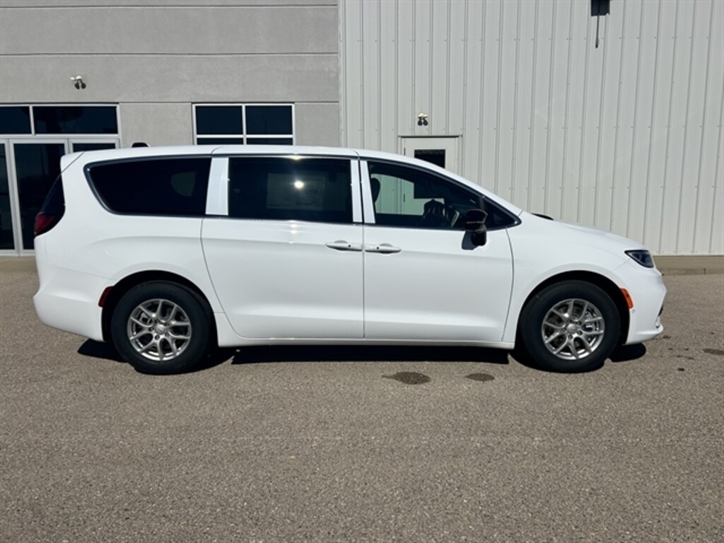 New 2026 Chrysler Pacifica SELECT Passenger Van