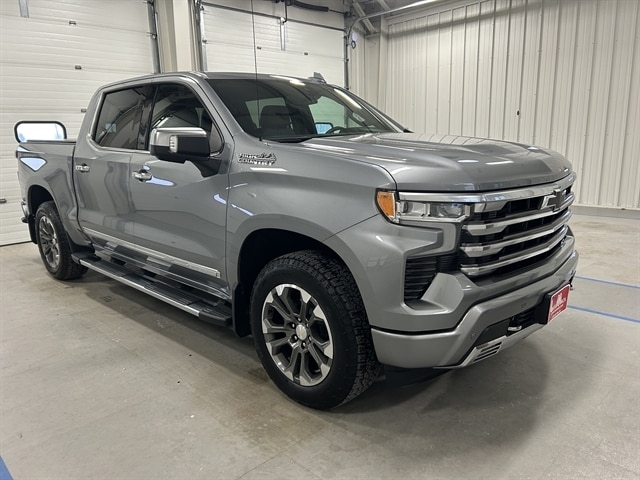 2024 Chevrolet Silverado 1500 High Country's photo