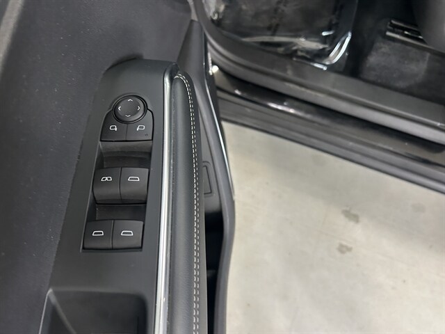 2025 GMC Acadia Elevation - Photo 21