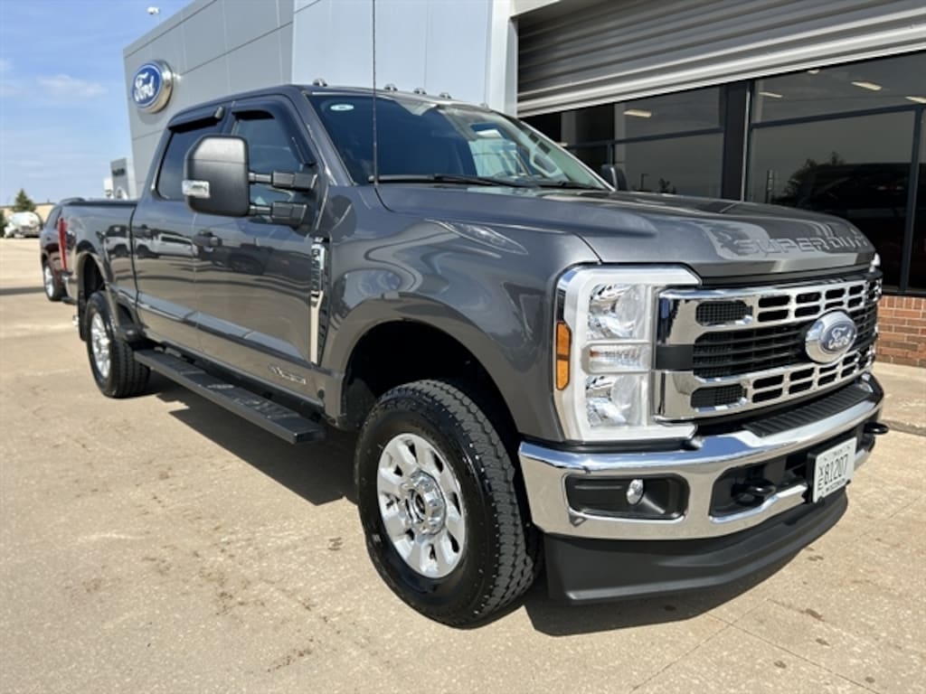 Used 2024 FORD SUPER DUTY F-250 SRW XLT Pickup - Full Size