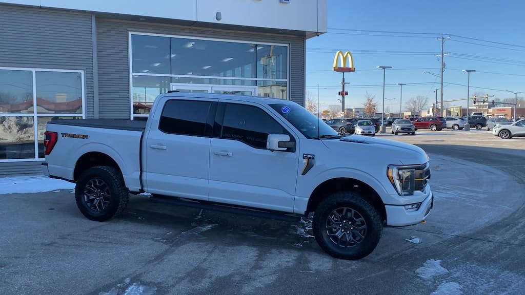 Used 2023 Ford F-150 XLT 4WD SuperCrew 5.5 Box Truck SuperCrew Cab