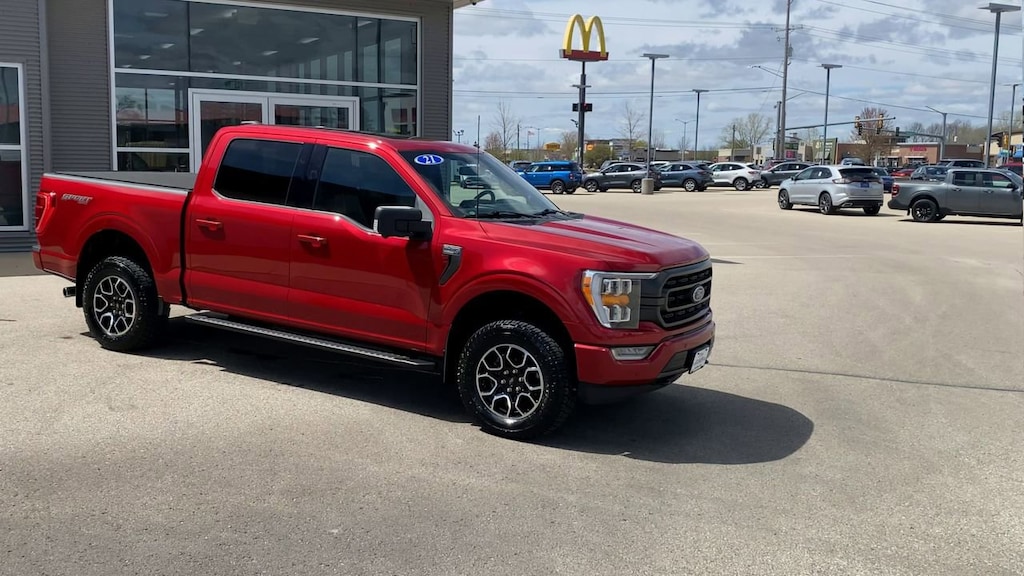 Used 2021 Ford F-150 XLT 4WD SuperCrew 5.5 Box Truck SuperCrew Cab