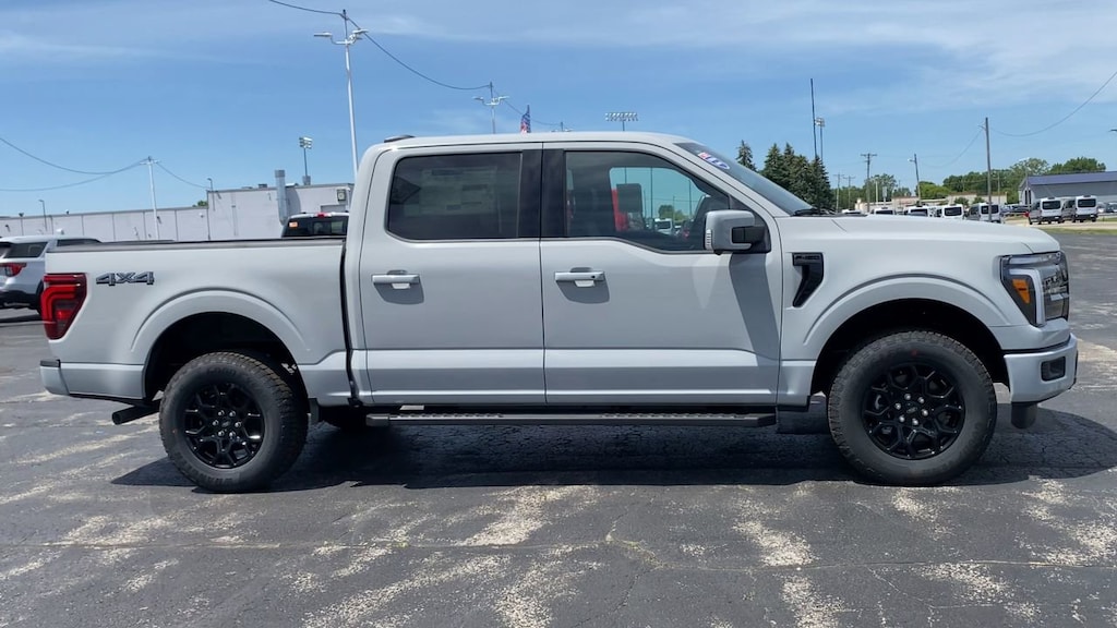 New 2026 Ford F-150 LARIAT Truck SuperCrew Cab