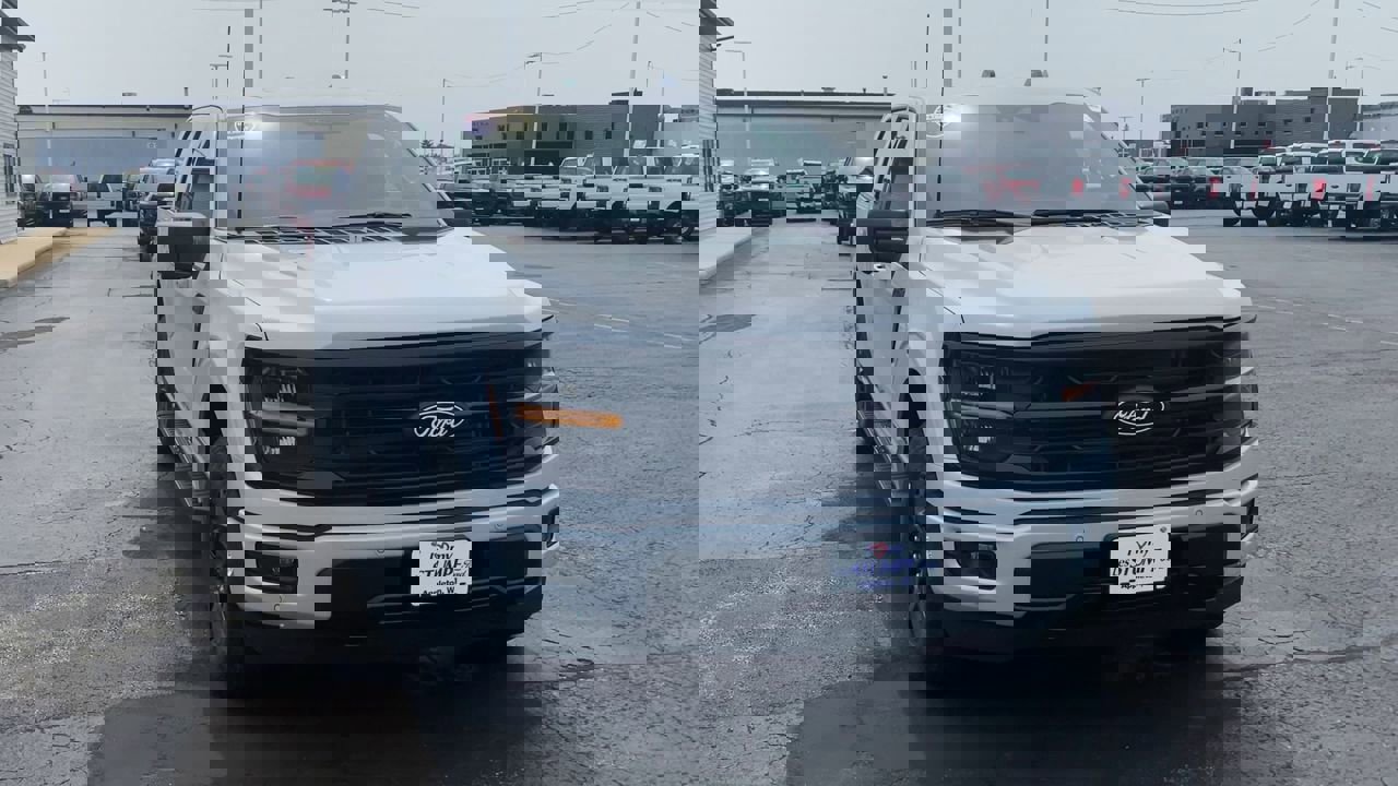 2025 Ford F-150 XLT photo 4