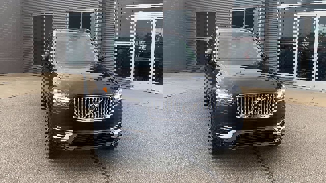 2022 Volvo XC90 Recharge Inscription Expression photo 3