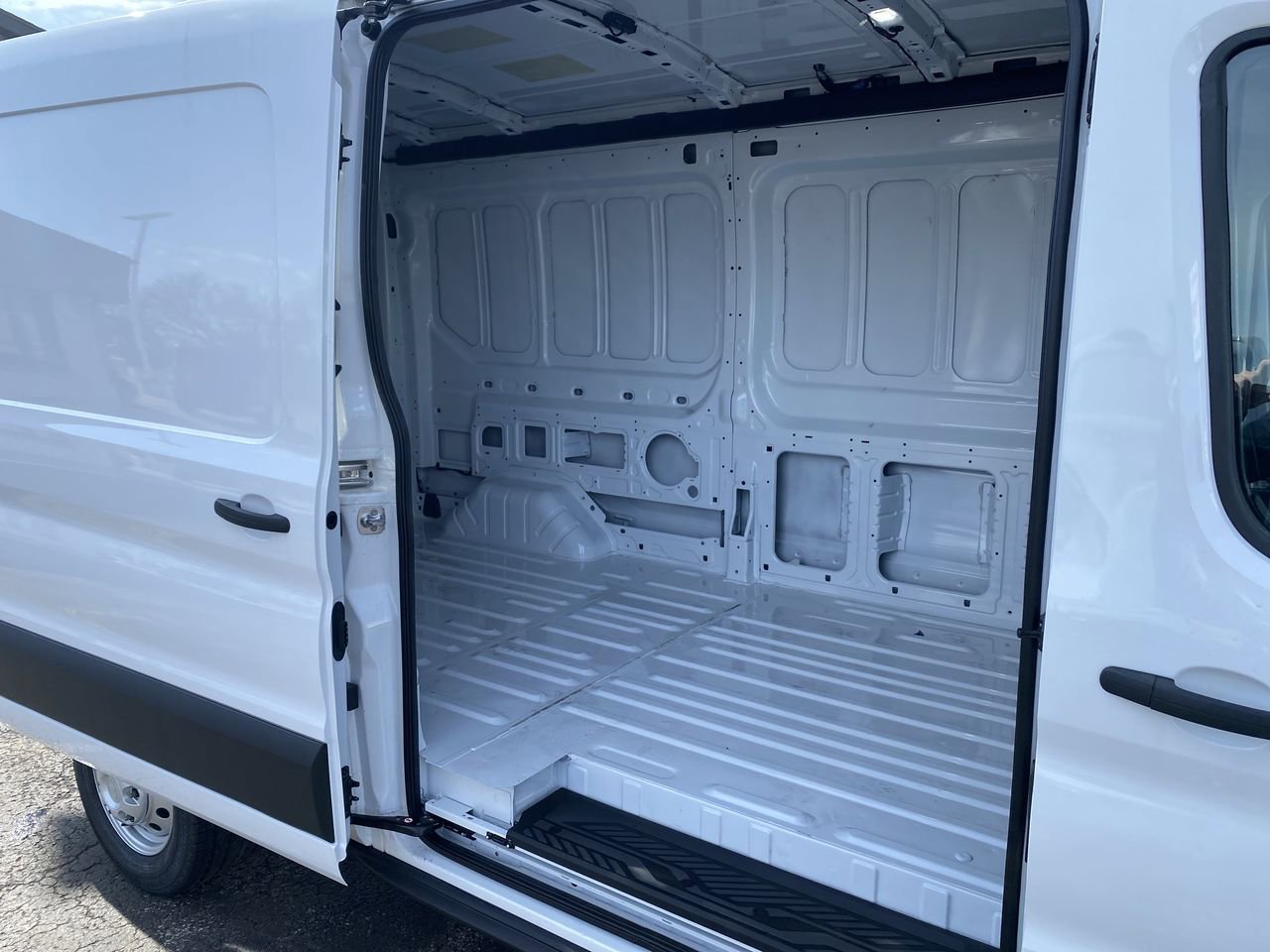 2026 Ford Transit Van Base - Photo 17