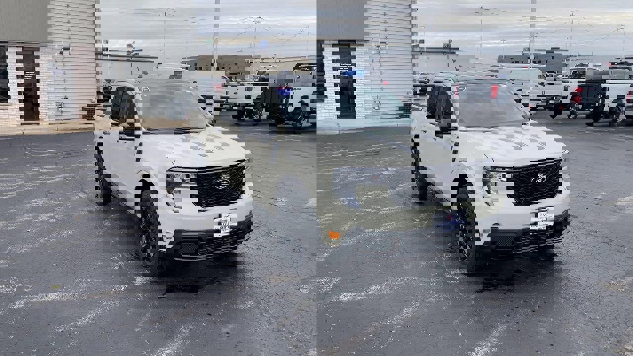 2025 Ford Maverick XLT photo 4