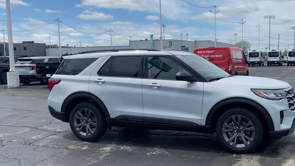 New 2026 Ford Explorer Active w/200A Pkg SUV