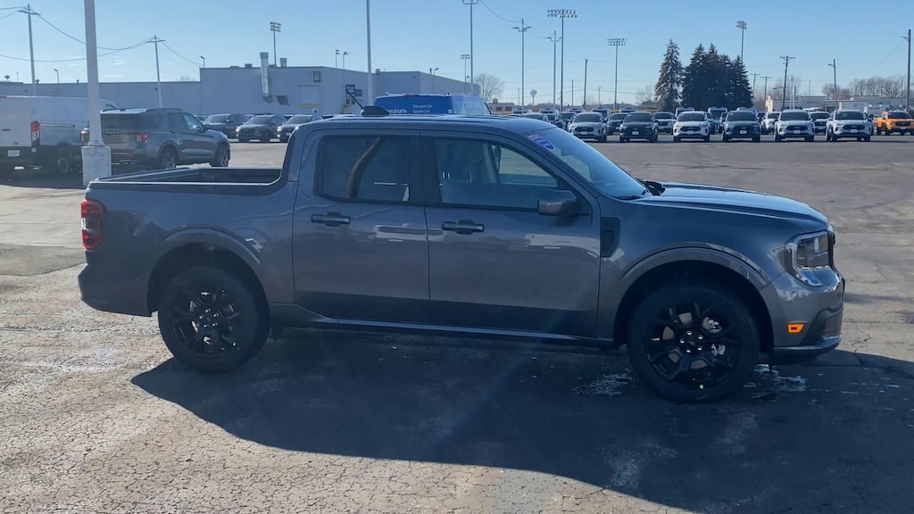 New 2026 Ford Maverick Lobo Standard Truck SuperCrew