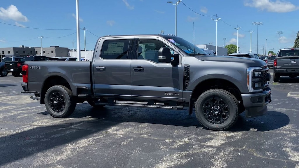 New 2026 Ford Super Duty F-250 SRW XLT Truck Crew Cab