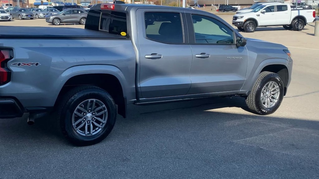 Used 2023 Chevrolet Colorado 4WD LT Truck Crew Cab