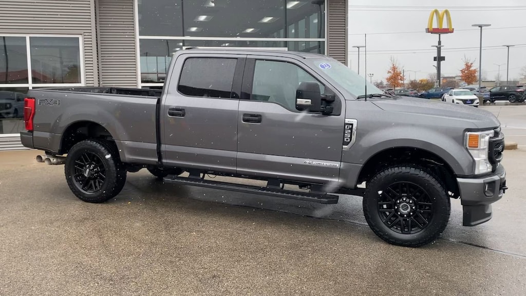 Certified 2022 Ford F-250 XLT 4WD SuperCrew 5.5 Box Truck Crew Cab