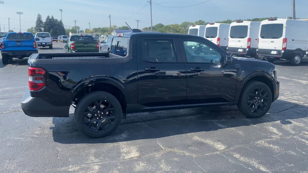 New 2025 Ford Maverick LARIAT Truck SuperCrew