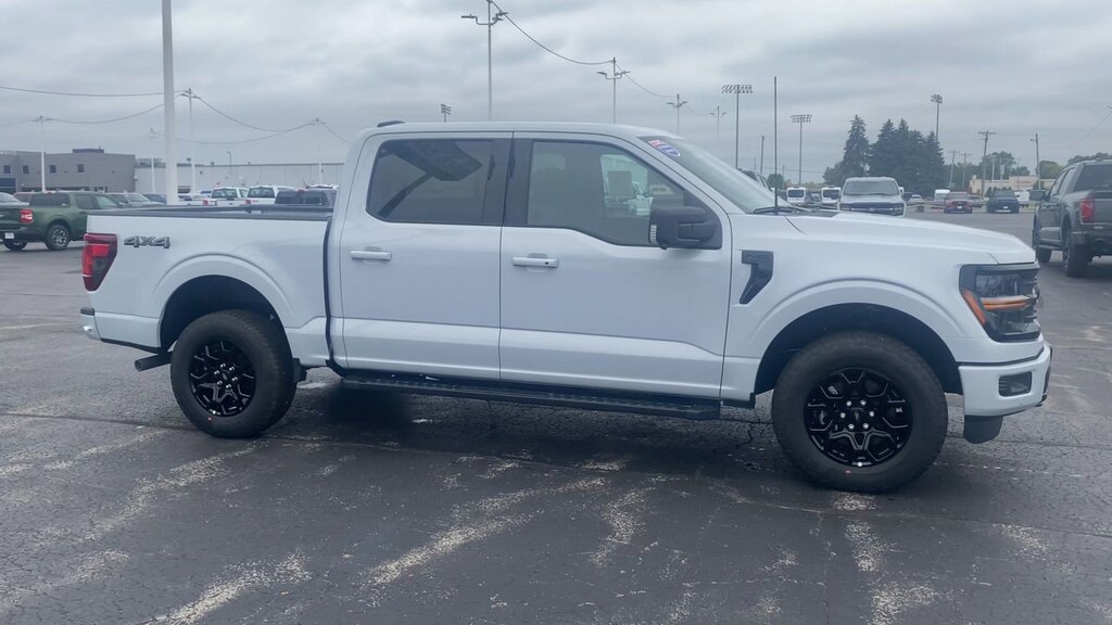 New 2025 Ford F-150 XLT Truck SuperCrew Cab