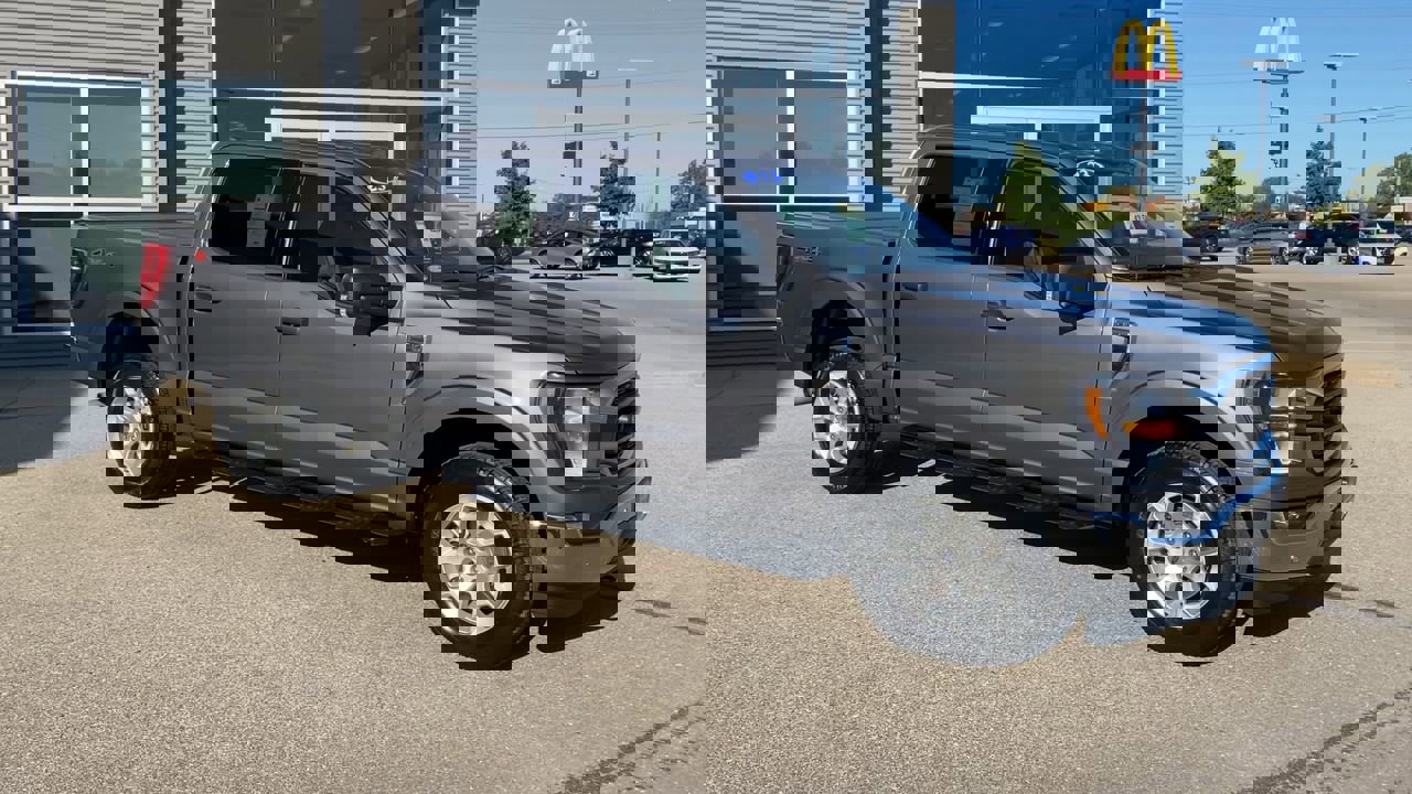2023 Ford F-150 XL photo 2