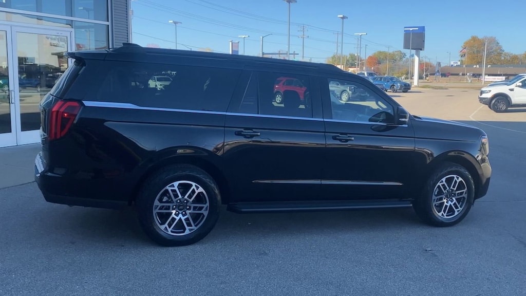 Used 2025 Ford Expedition Max Active SUV