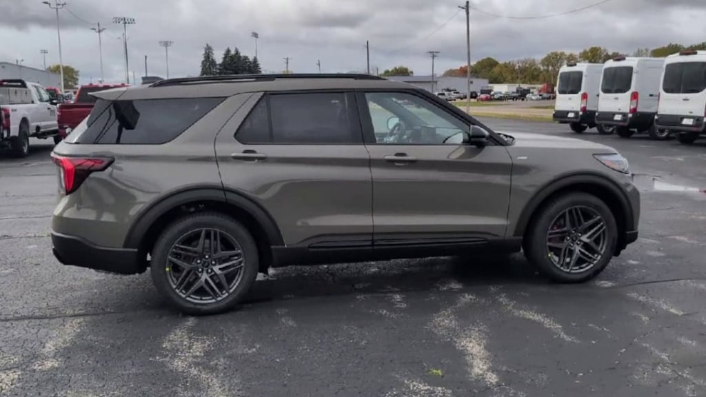 New 2026 Ford Explorer ST-Line SUV