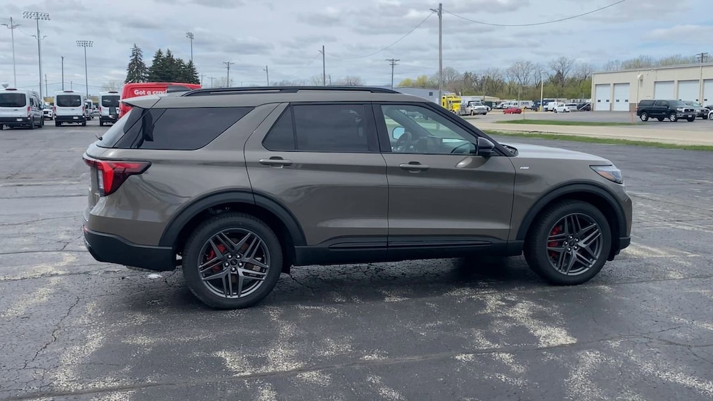 New 2026 Ford Explorer ST-Line SUV