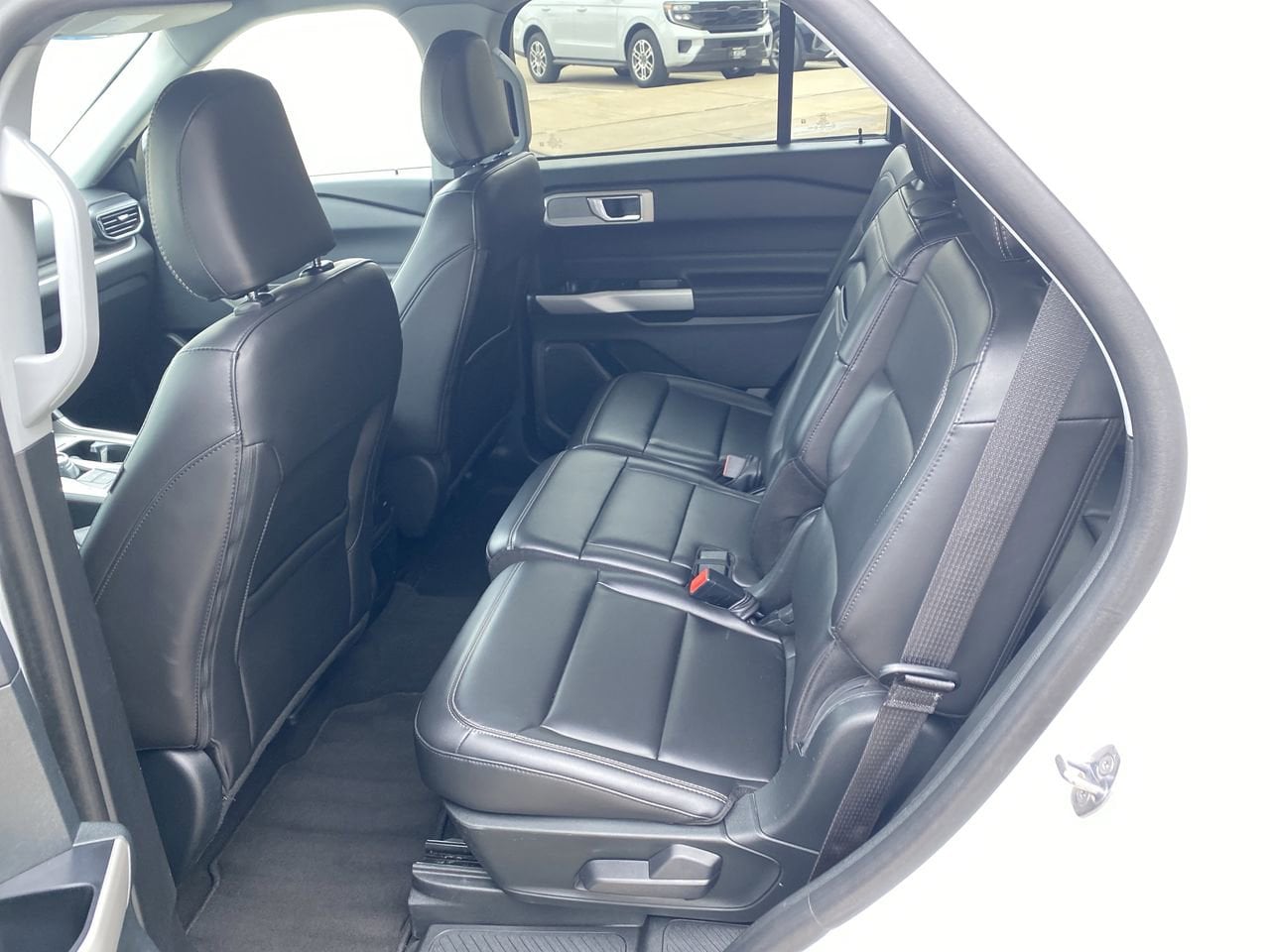 2024 Ford Explorer XLT - Photo 18