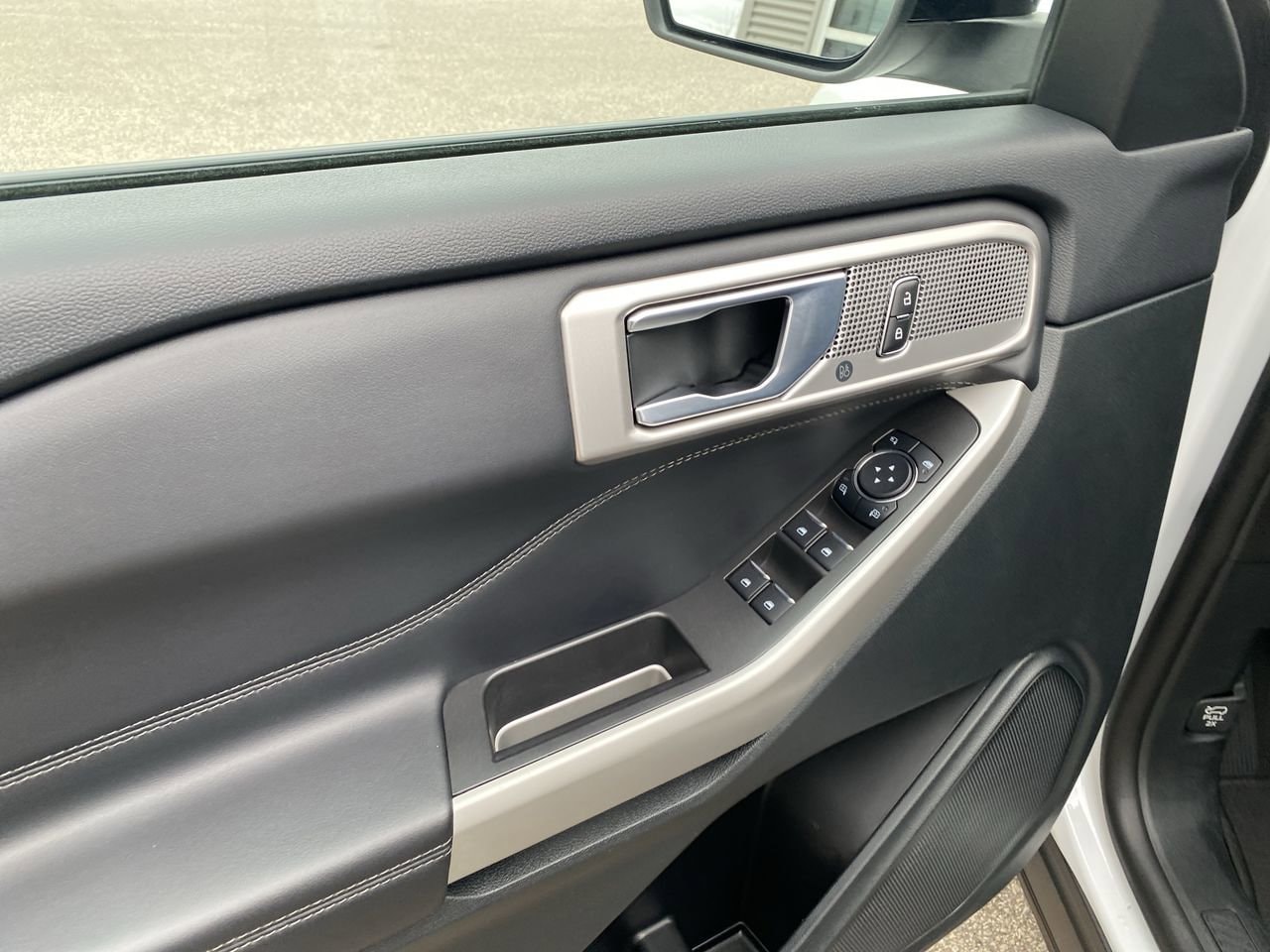 2024 Ford Explorer XLT - Photo 11