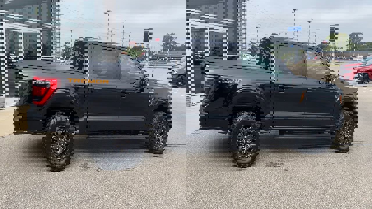 2023 Ford F-150 Tremor photo 2