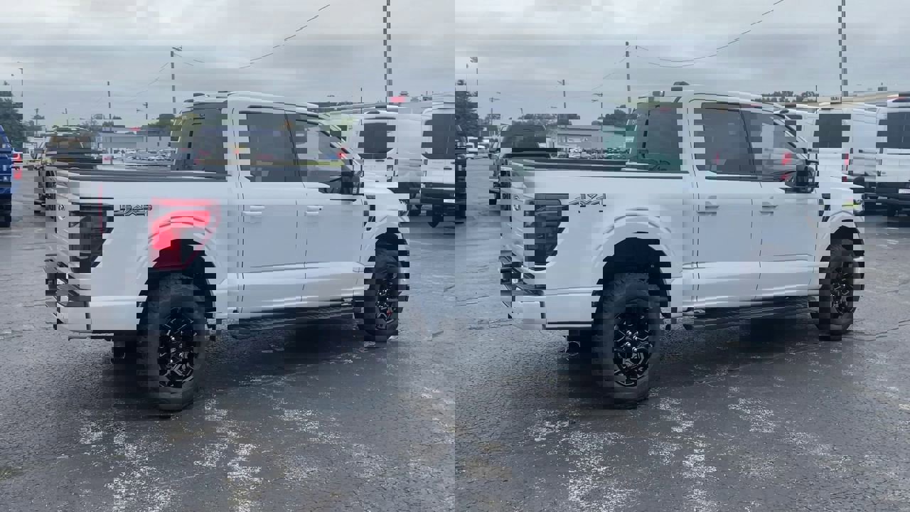 2025 Ford F-150 XLT photo 2