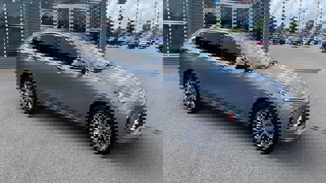 2024 Buick Envista Avenir photo 3