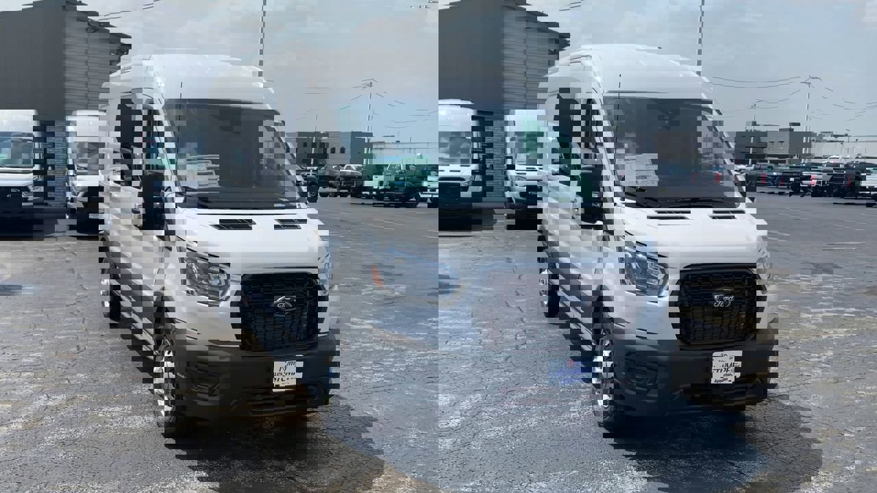 2025 Ford Transit Cargo XL Van photo 4