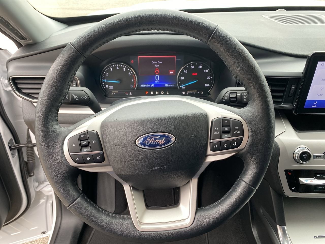 2024 Ford Explorer XLT - Photo 14