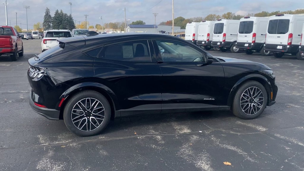New 2025 Ford Mustang Mach-E Premium CROSSOVERS