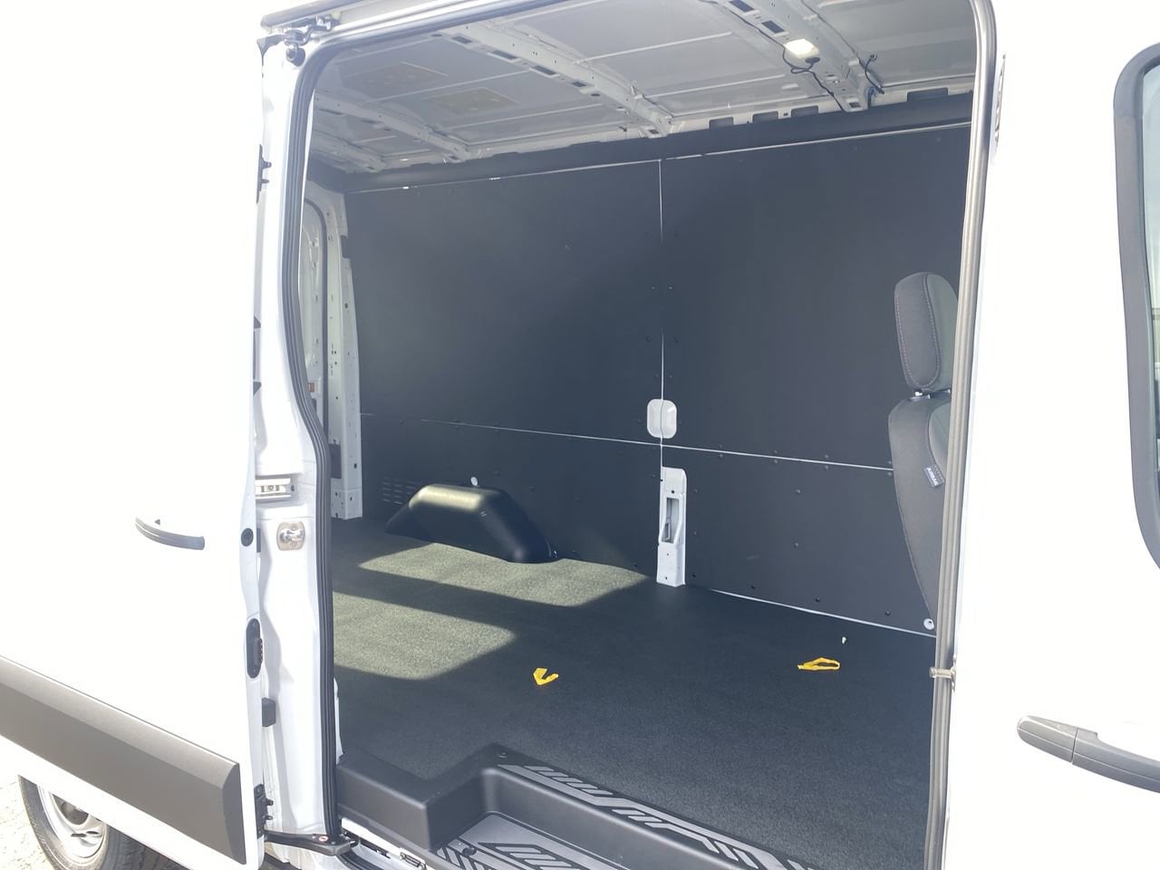 2025 Ford Transit Van Base - Photo 18