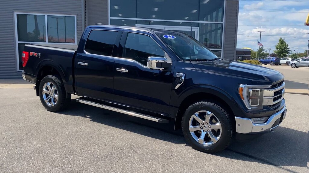 Used 2022 Ford F-150 Lariat 4WD SuperCrew 5.5 Box Truck SuperCrew Cab