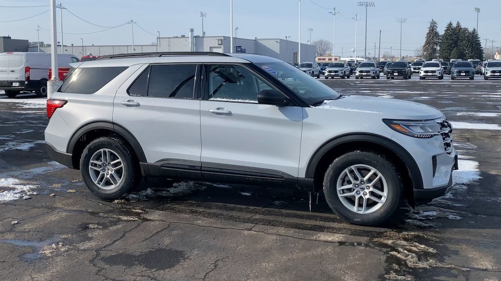 New 2026 Ford Explorer Active w/200A Pkg SUV