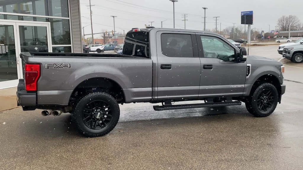 Certified 2022 Ford F-250 XLT 4WD SuperCrew 5.5 Box Truck Crew Cab