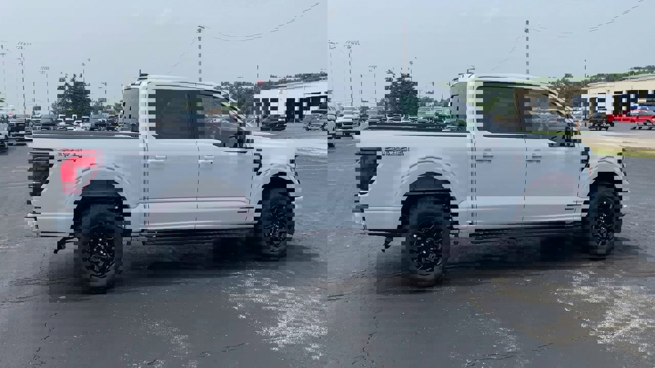 2025 Ford F-150 XLT photo 2