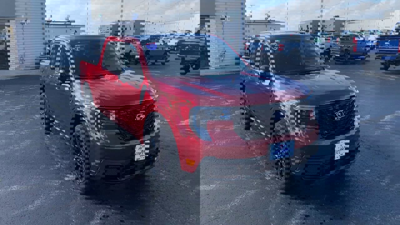 2025 Ford Maverick Lariat photo 4