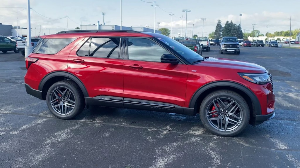 New 2025 Ford Explorer ST-Line SUV