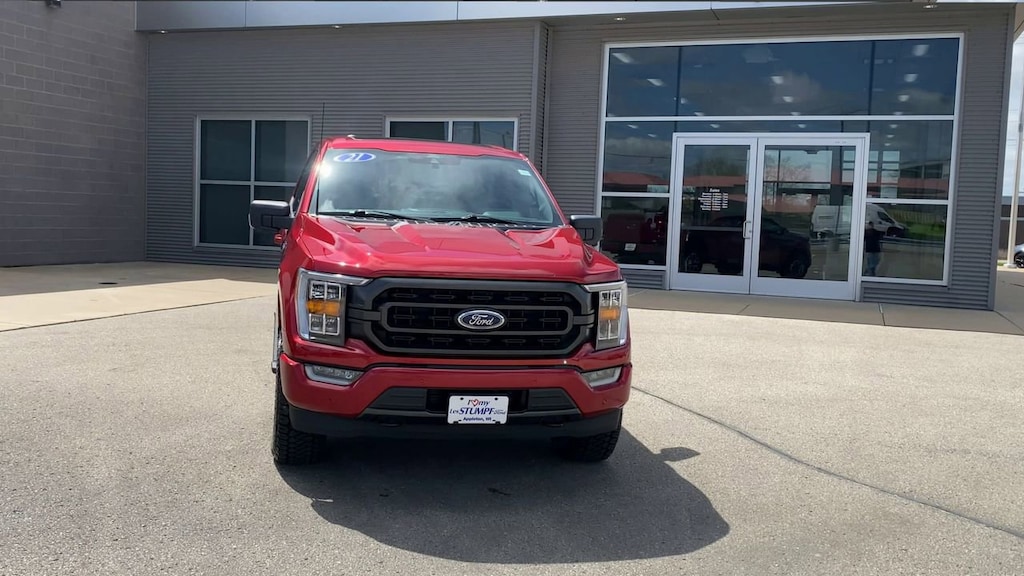 Used 2021 Ford F-150 XLT 4WD SuperCrew 5.5 Box Truck SuperCrew Cab