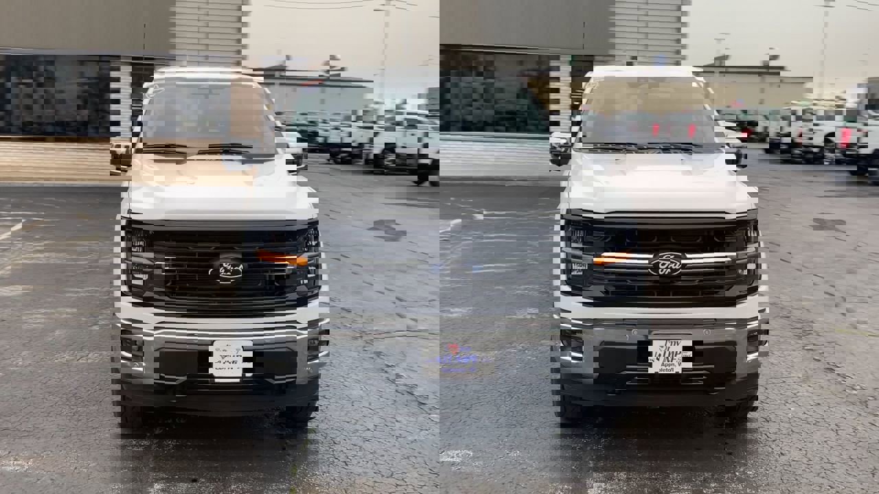 2025 Ford F-150 XLT photo 4