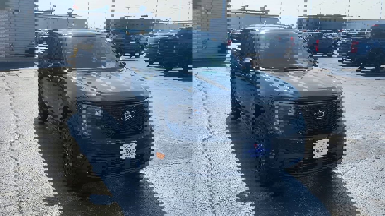 2025 Ford Maverick Lariat photo 4