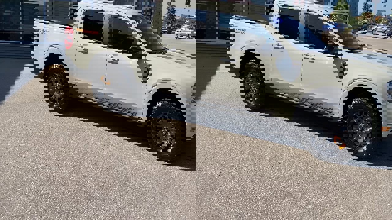 2024 Ford Maverick Lariat Tremor photo 3