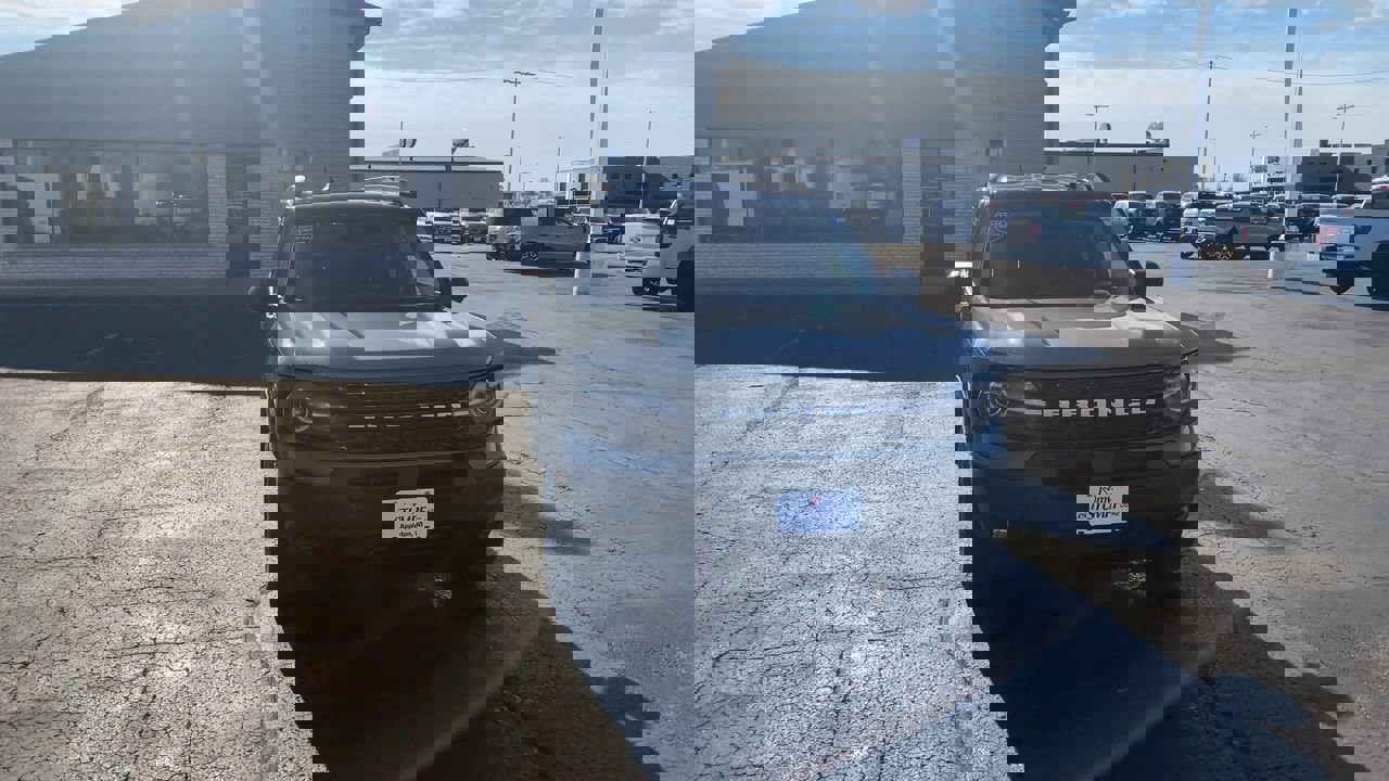 2025 Ford Bronco Sport Outer Banks photo 3