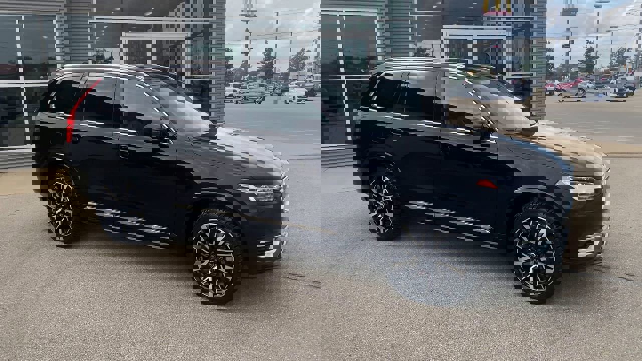 2022 Volvo XC90 Recharge Inscription Expression photo 2