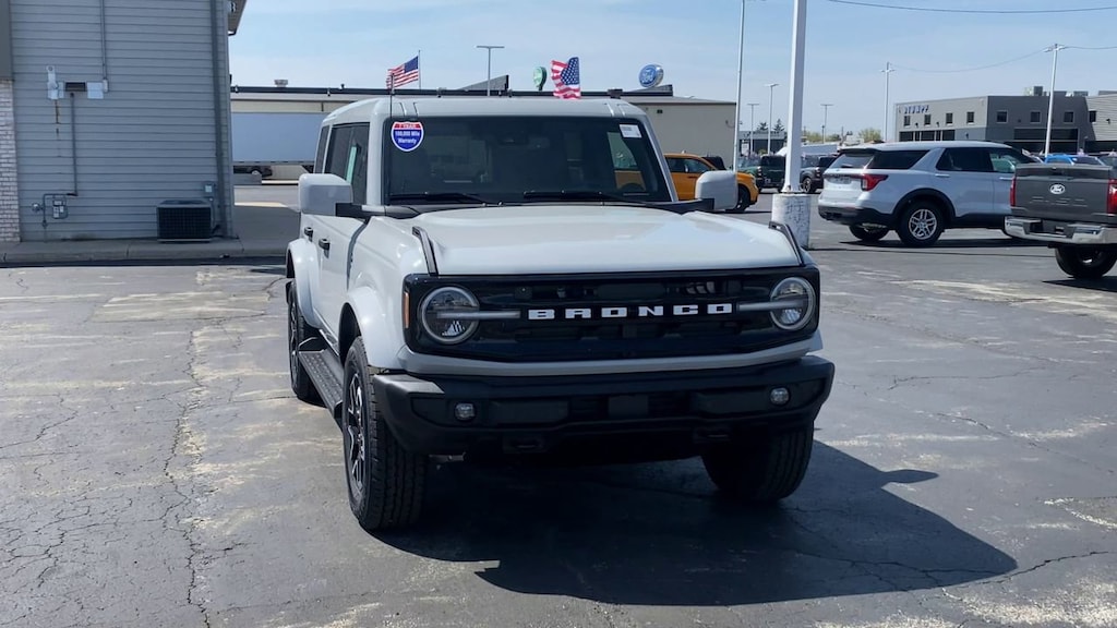 New 2026 Ford Bronco Outer Banks SUV