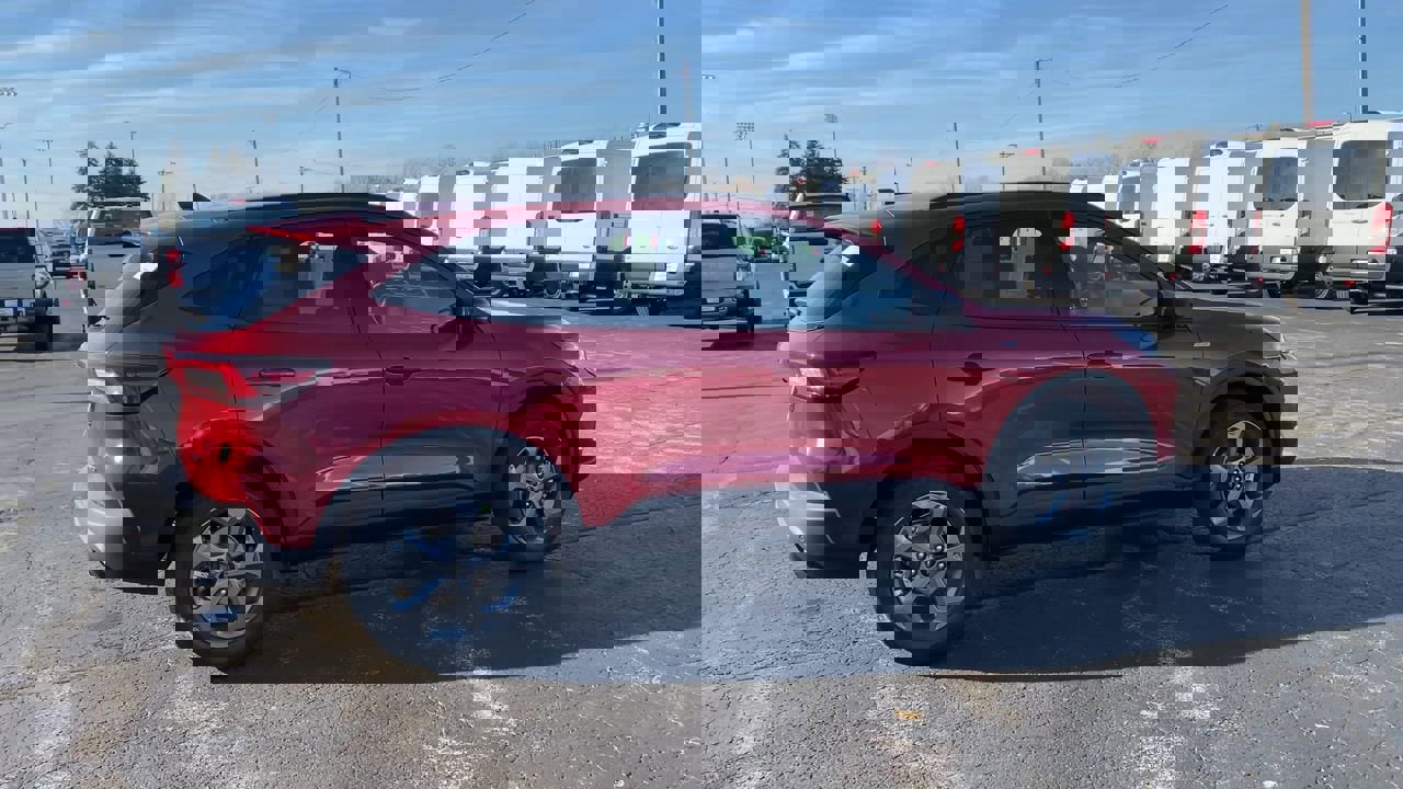 2026 Ford Escape ST-Line photo 2