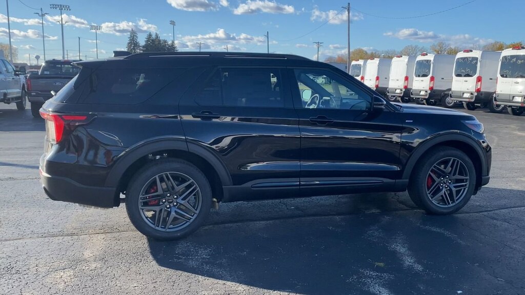 New 2026 Ford Explorer ST-Line SUV