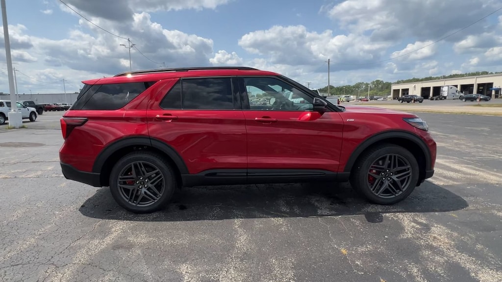 New 2026 Ford Explorer ST-Line SUV