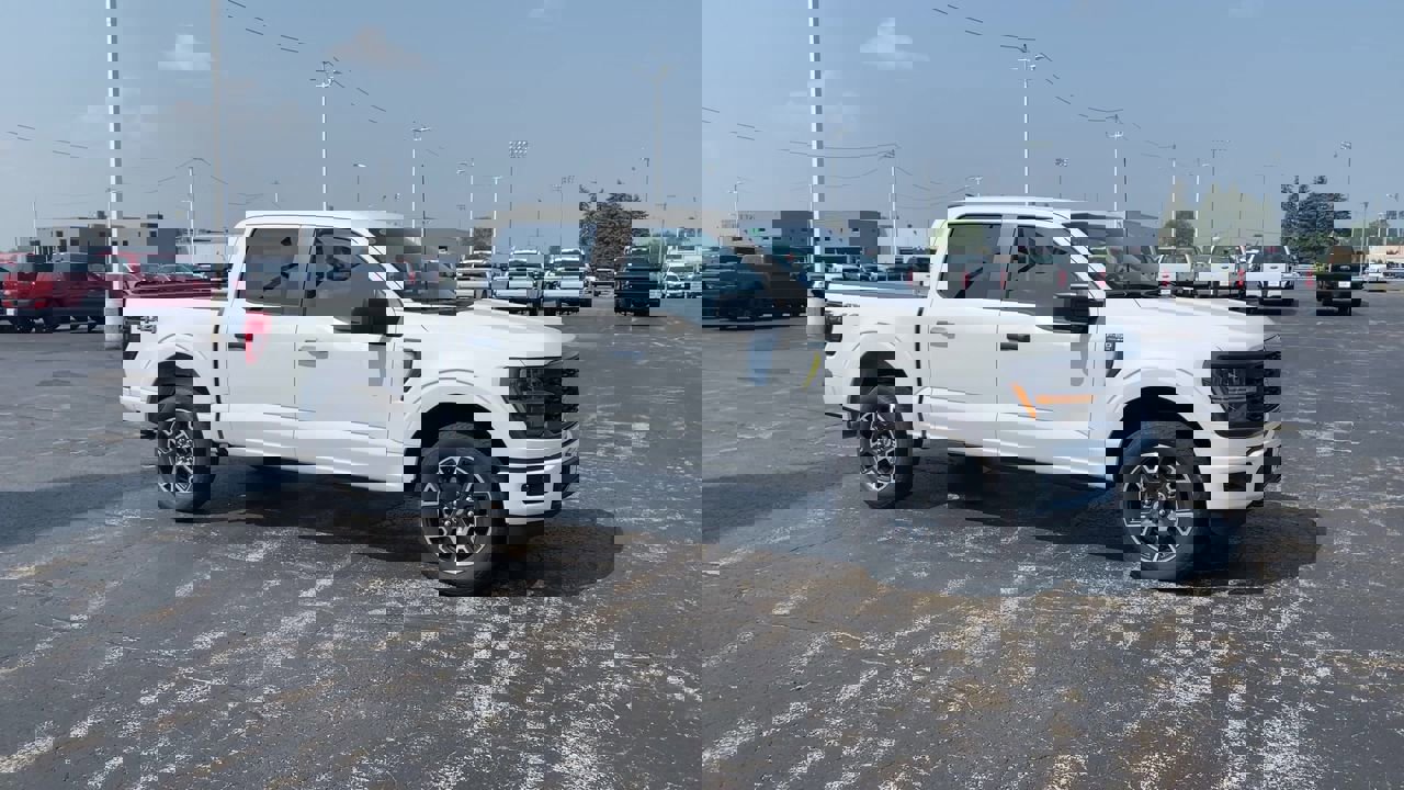 2025 Ford F-150 STX photo 3