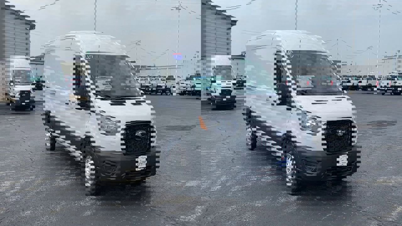 2025 Ford Transit Cargo Van photo 3